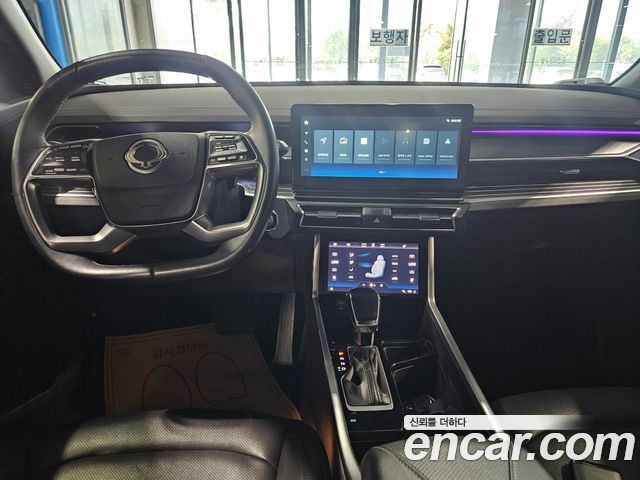 KG Mobility Torres — interior