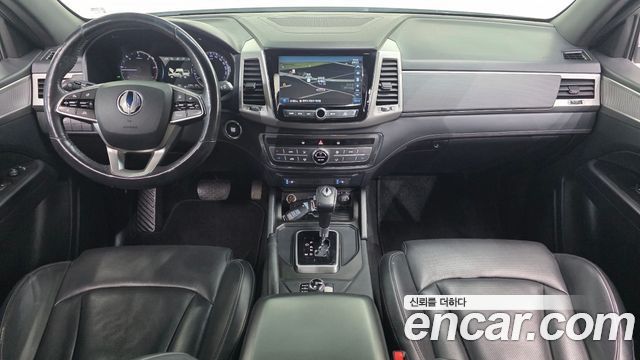 KG Mobility Rexton — interior
