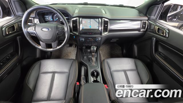 Ford Ranger — interior
