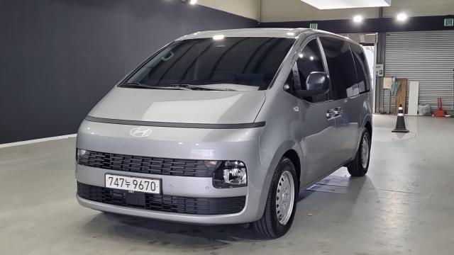 Hyundai Staria — exterior