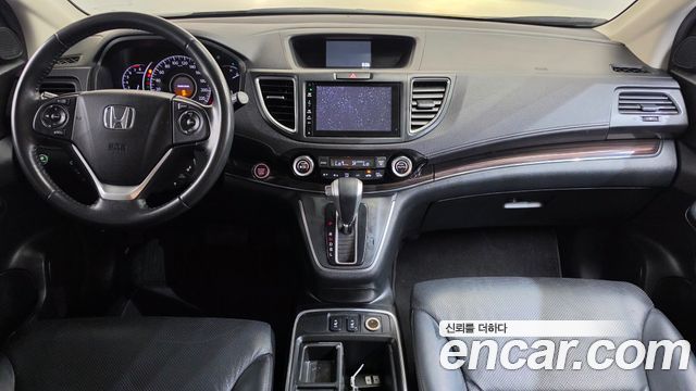 Honda CR-V — interior