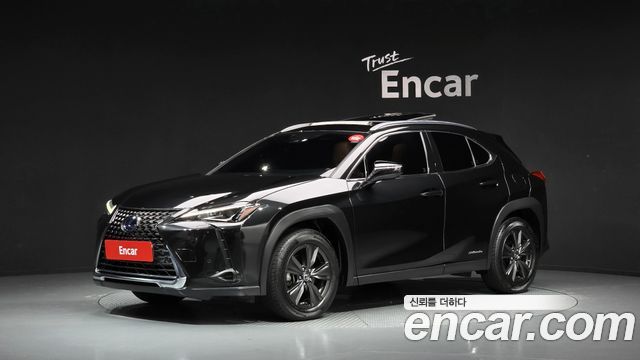 Lexus UX — exterior