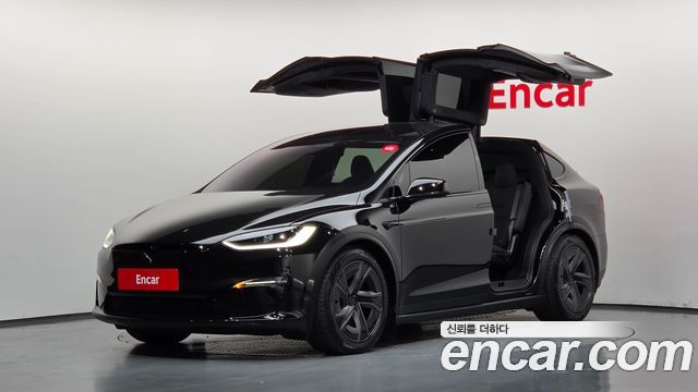 Tesla Model X — exterior