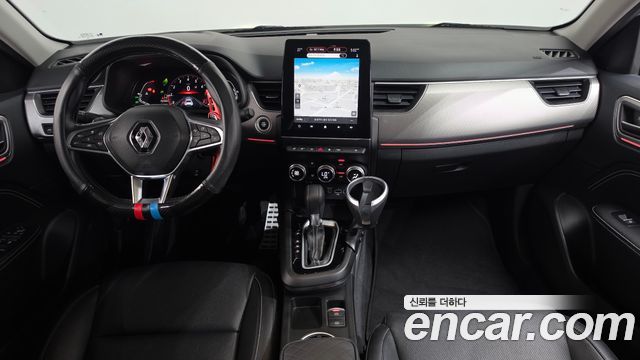 Renault Korea XM3 — interior