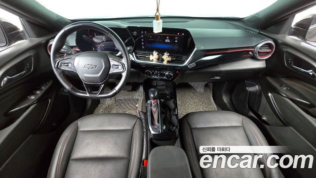 Chevrolet Korea Trax — interior