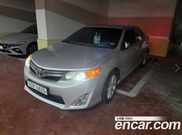 Toyota Camry — exterior