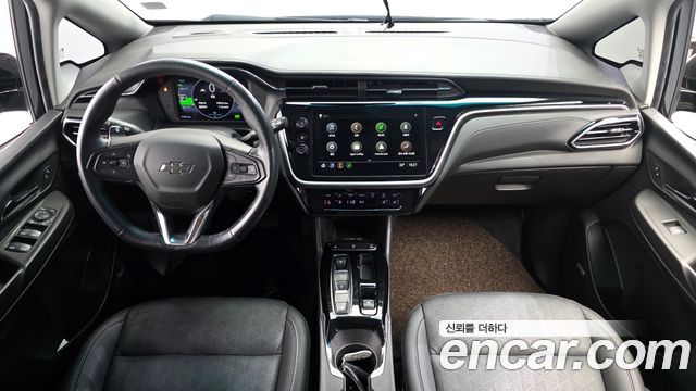 Chevrolet Korea Bolt EV — interior
