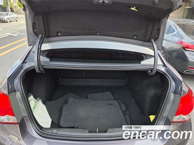 Chevrolet Korea Cruze — interior