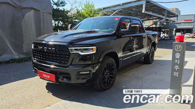 Dodge Ram Pickup — exterior