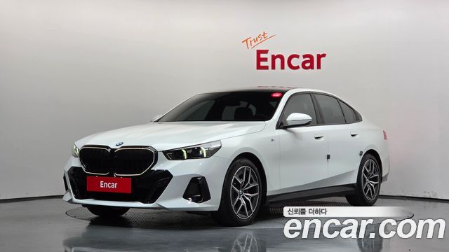 BMW 5 Series — exterior