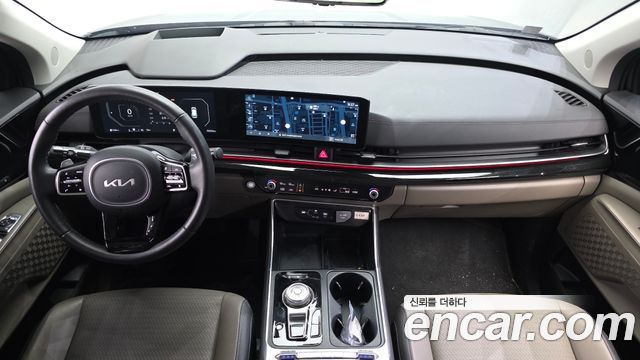 Kia Carnival — interior