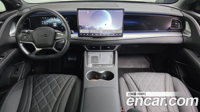 BYD Sea Lion 7 — interior