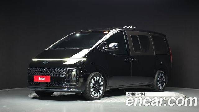 Hyundai Staria