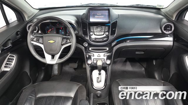 Chevrolet Korea Orlando — interior