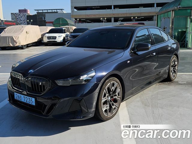 BMW i5