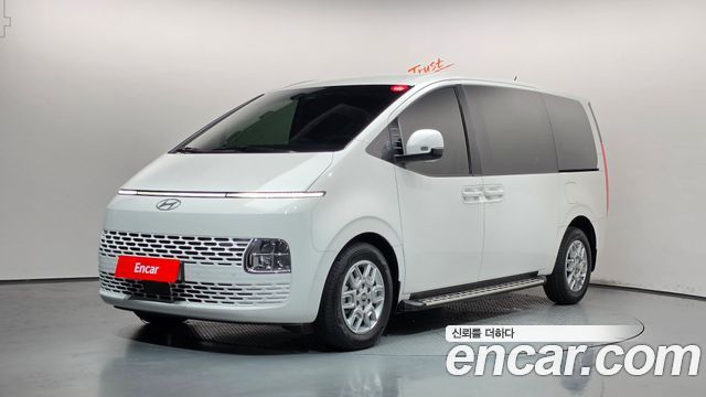 Hyundai Staria