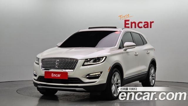 Lincoln MKC — exterior