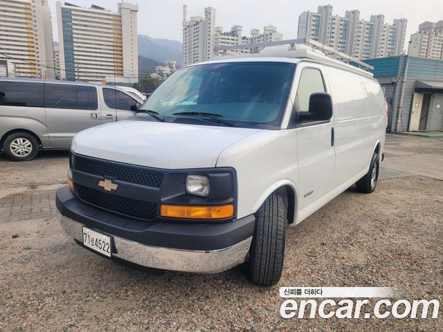 Chevrolet Express Van — exterior
