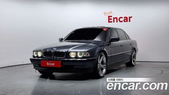 BMW 7 Series — exterior