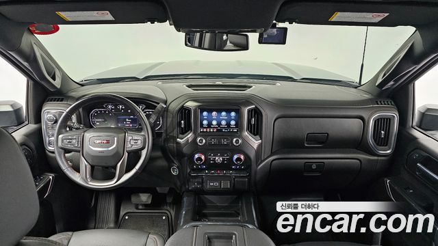 GMC Sierra — interior
