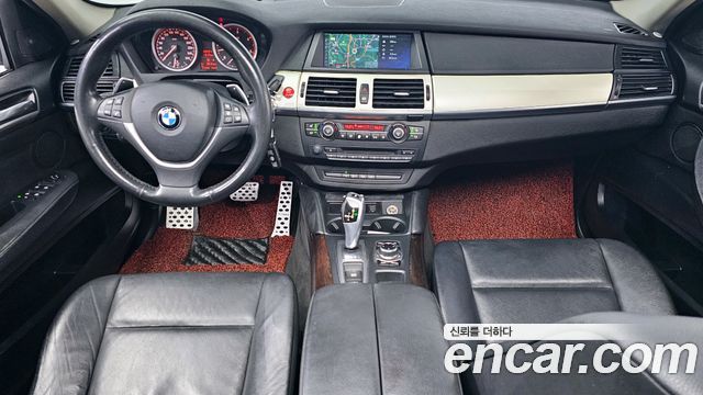 BMW X6 — interior
