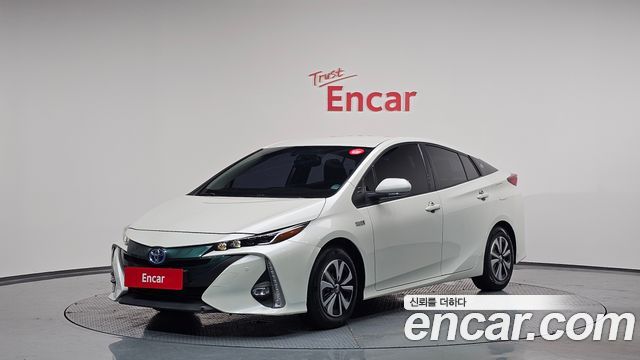 Toyota Prius — exterior