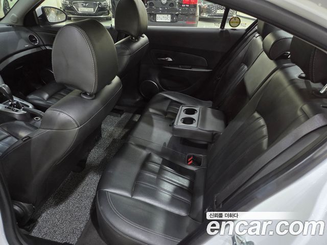 Chevrolet Korea Cruze — interior