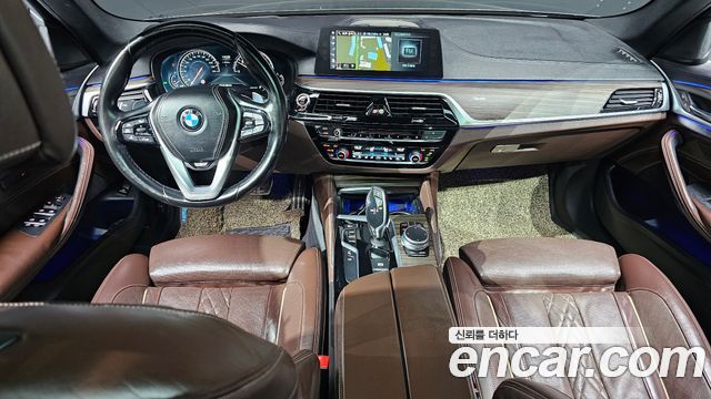 BMW 5 Series — interior