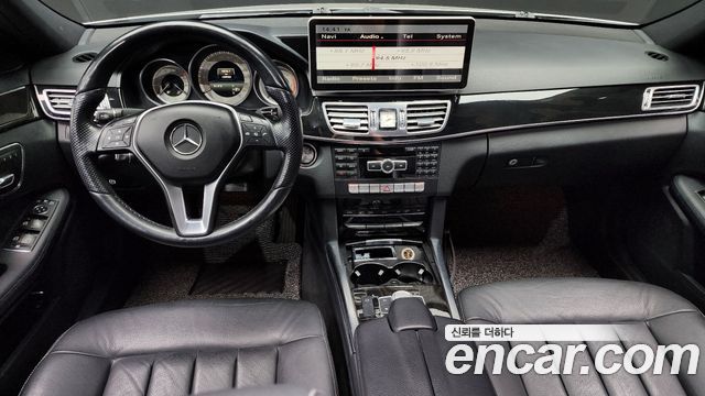 Mercedes-Benz E-Class — interior