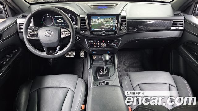 KG Mobility Rexton — interior