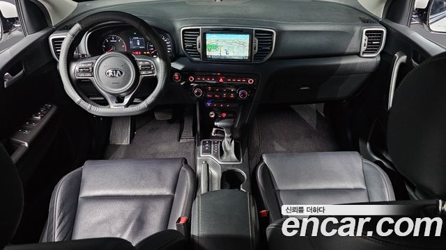 Kia Sportage — interior