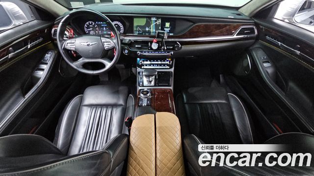 Genesis EQ900 — interior