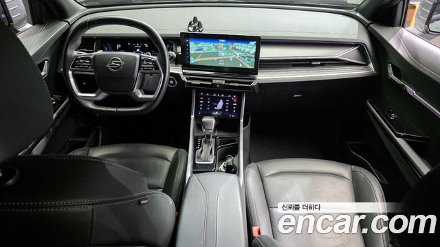 KG Mobility Torres — interior