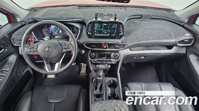 Hyundai Santa Fe — interior