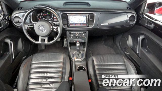 Volkswagen Beetle — interior