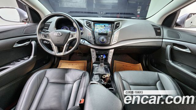 Hyundai i40 — interior