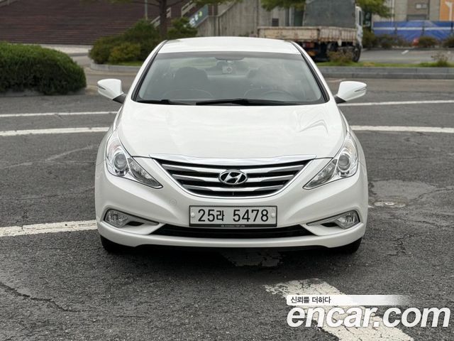 Hyundai Sonata — exterior