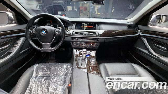 BMW 5 Series — interior