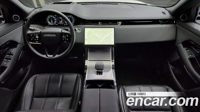 Land Rover Range Rover Evoque — interior
