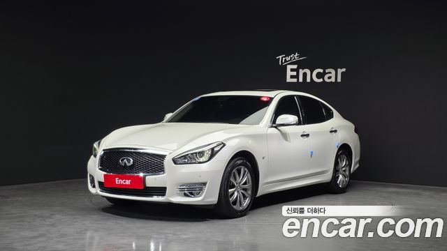 Infiniti Q70 — exterior