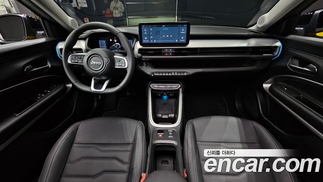 Jeep Avenger — interior