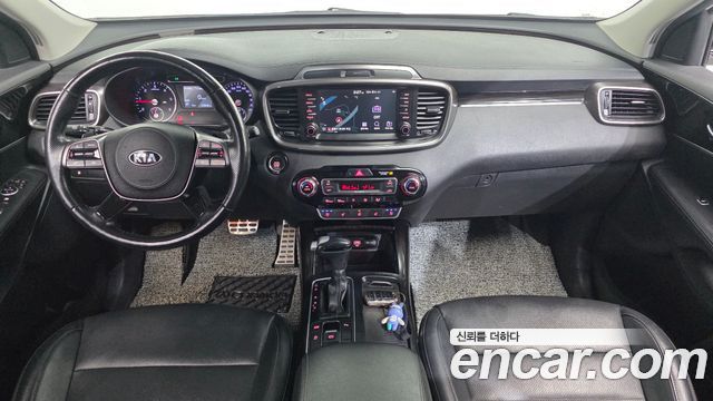 Kia Sorento — interior