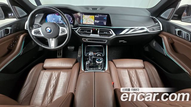 BMW X5 — interior