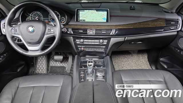 BMW X6 — interior