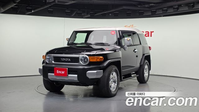 Toyota FJ Cruiser — exterior