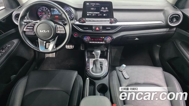 Kia K3 — interior