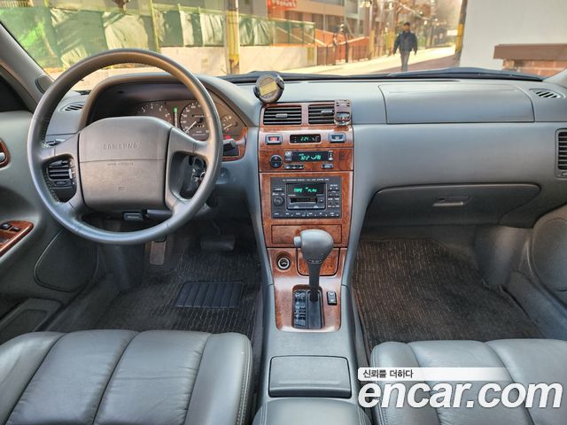 Renault Korea SM5 — interior
