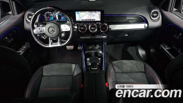 Mercedes-Benz GLB-Class — interior