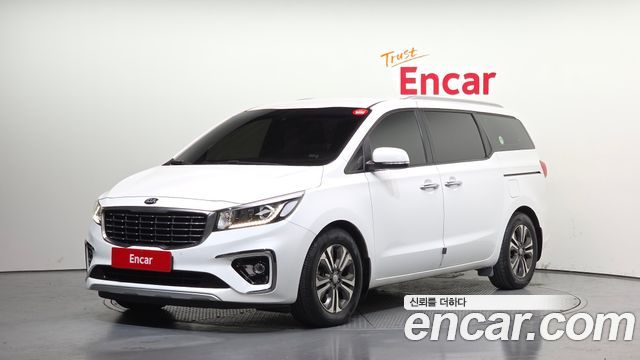 Kia Carnival — exterior