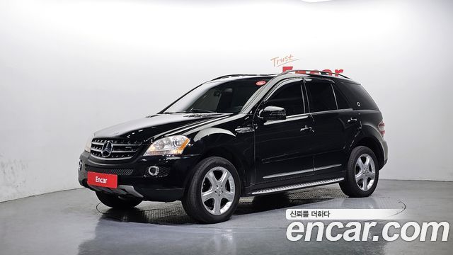 Mercedes-Benz M-Class — exterior